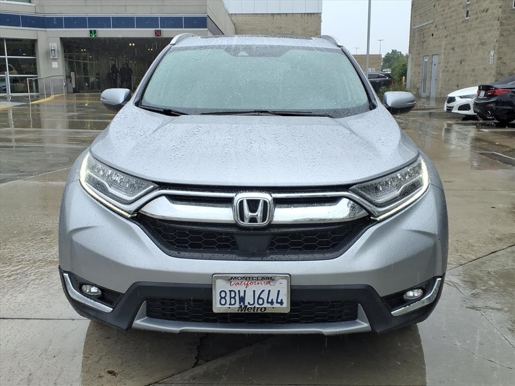 2018 Honda CR-V Touring Image 2 of 26