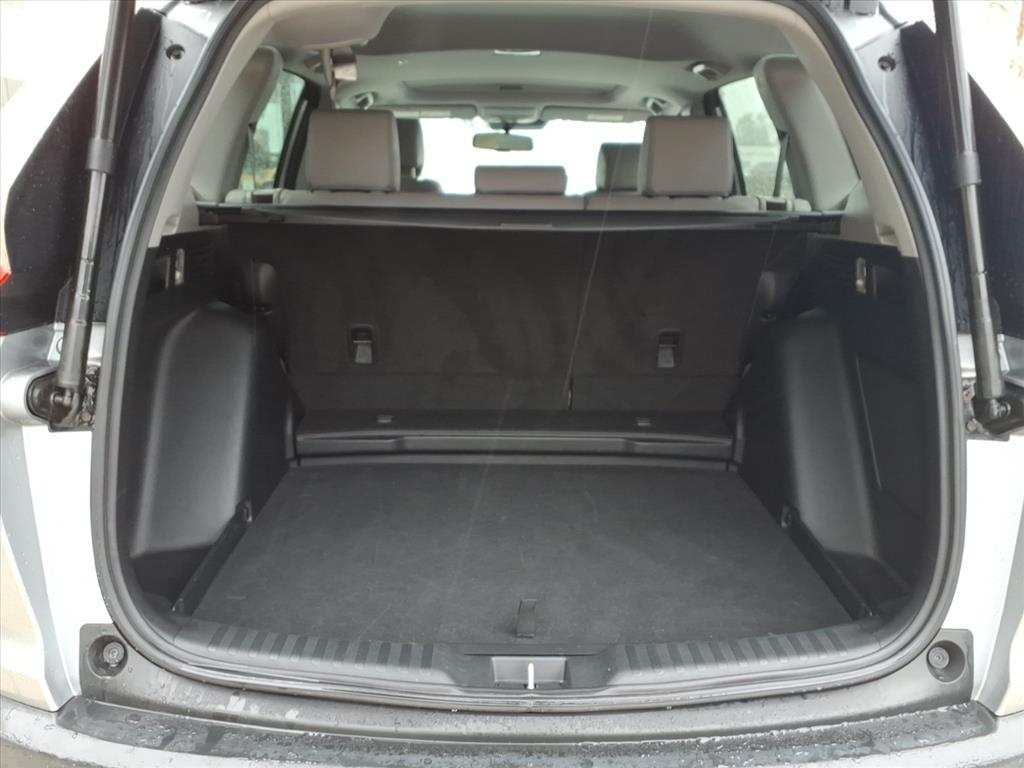 2018 Honda CR-V Touring Image 9 of 26