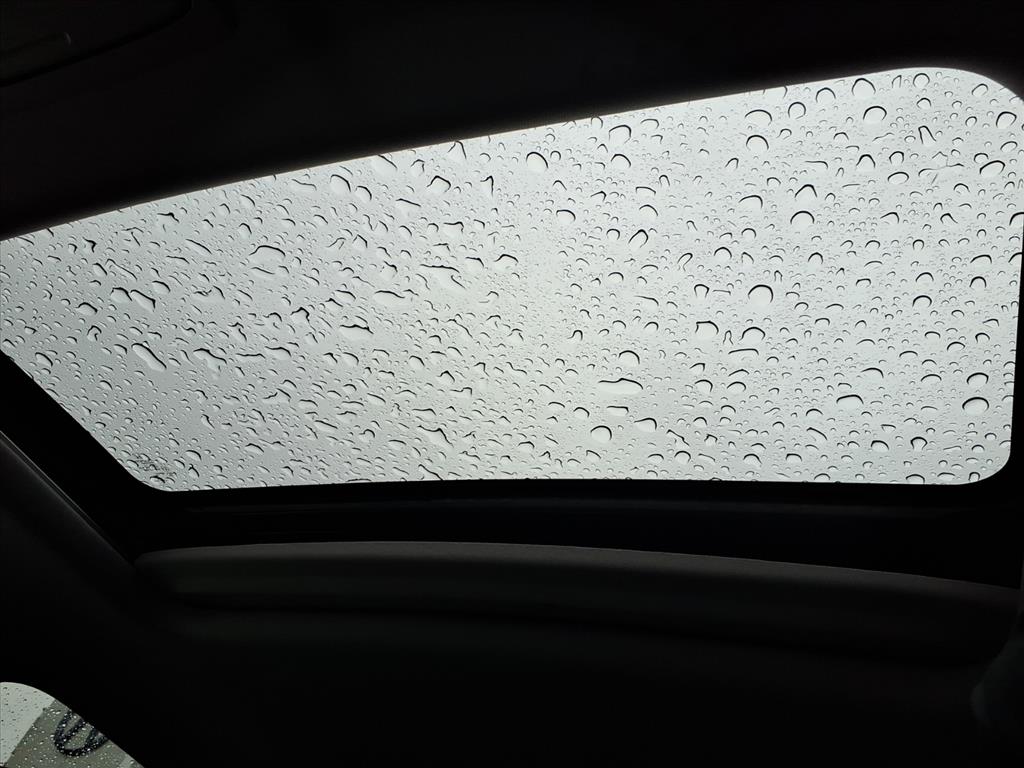 2018 Honda CR-V Touring Image 24 of 26