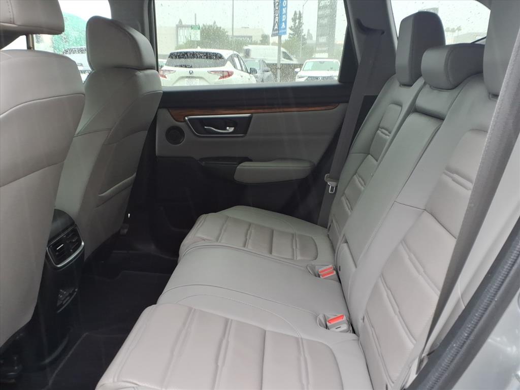 2018 Honda CR-V Touring Image 12 of 26