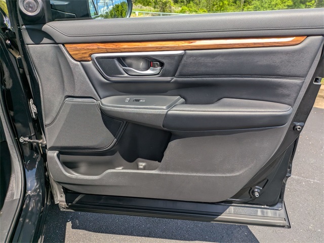 Vehicle image 40 of 45