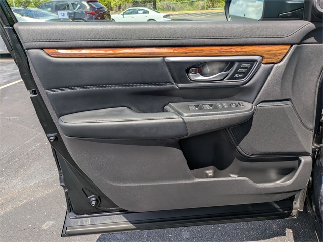 Vehicle image 29 of 45