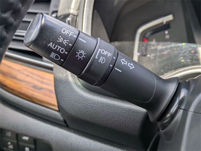 Vehicle image 20 of 45