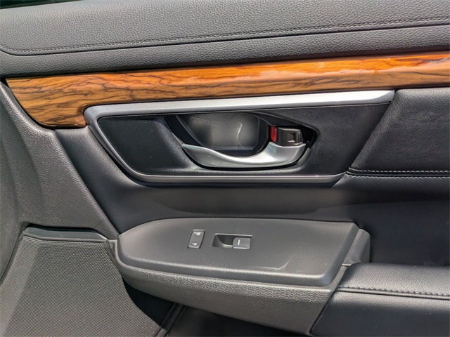 Vehicle image 41 of 45
