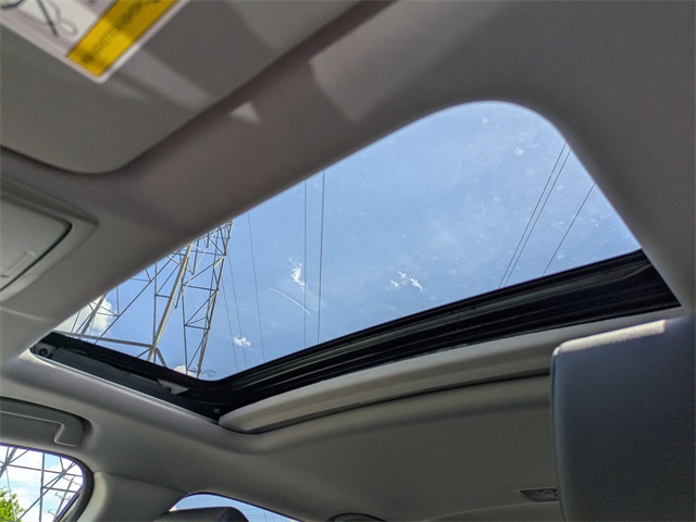 Vehicle image 14 of 45