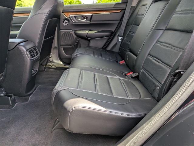 Vehicle image 33 of 45