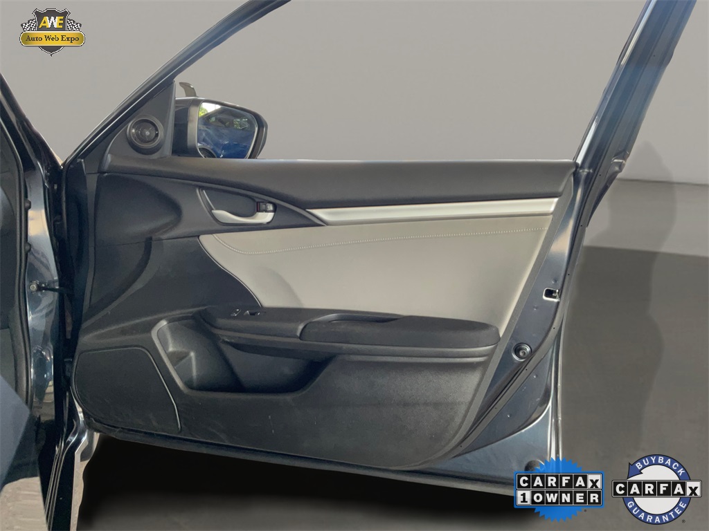 Vehicle image 19 of 57