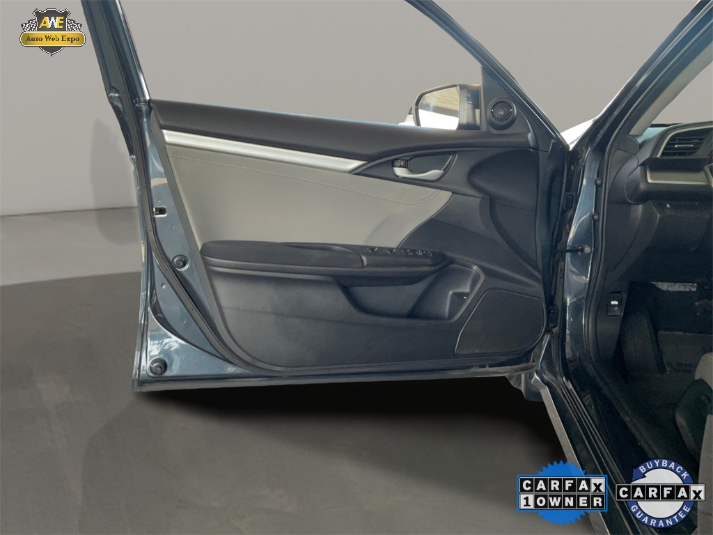 Vehicle image 7 of 57