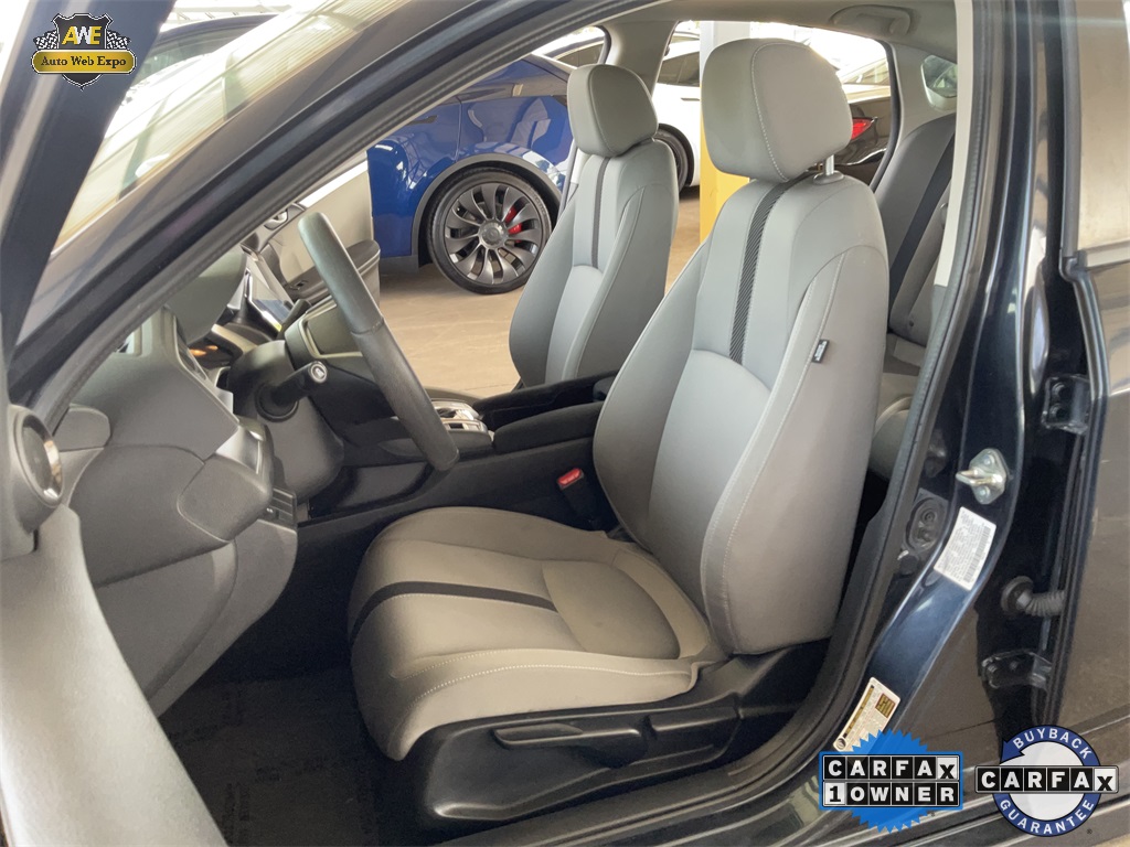 Vehicle image 10 of 57