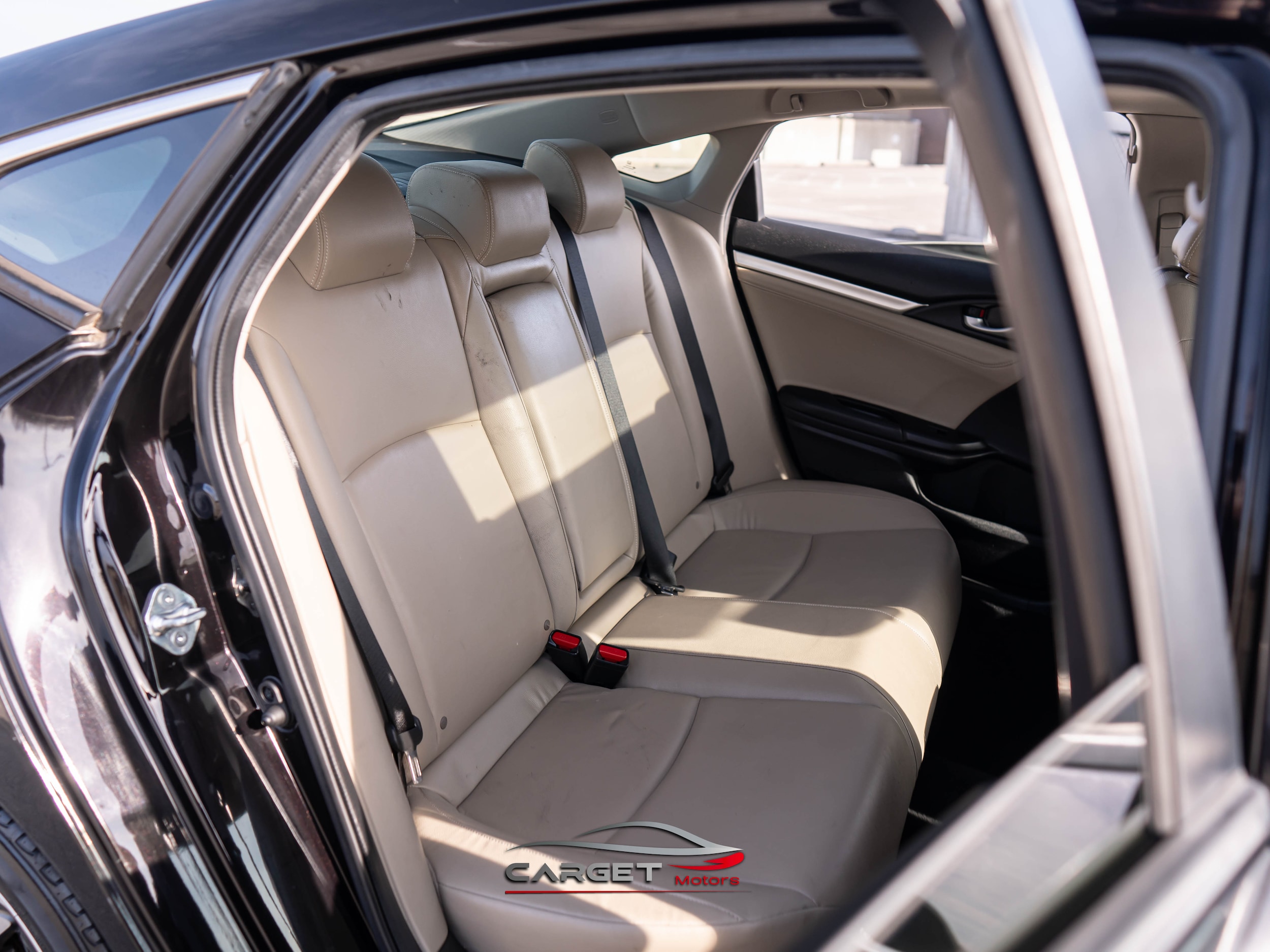 Vehicle image 15 of 45