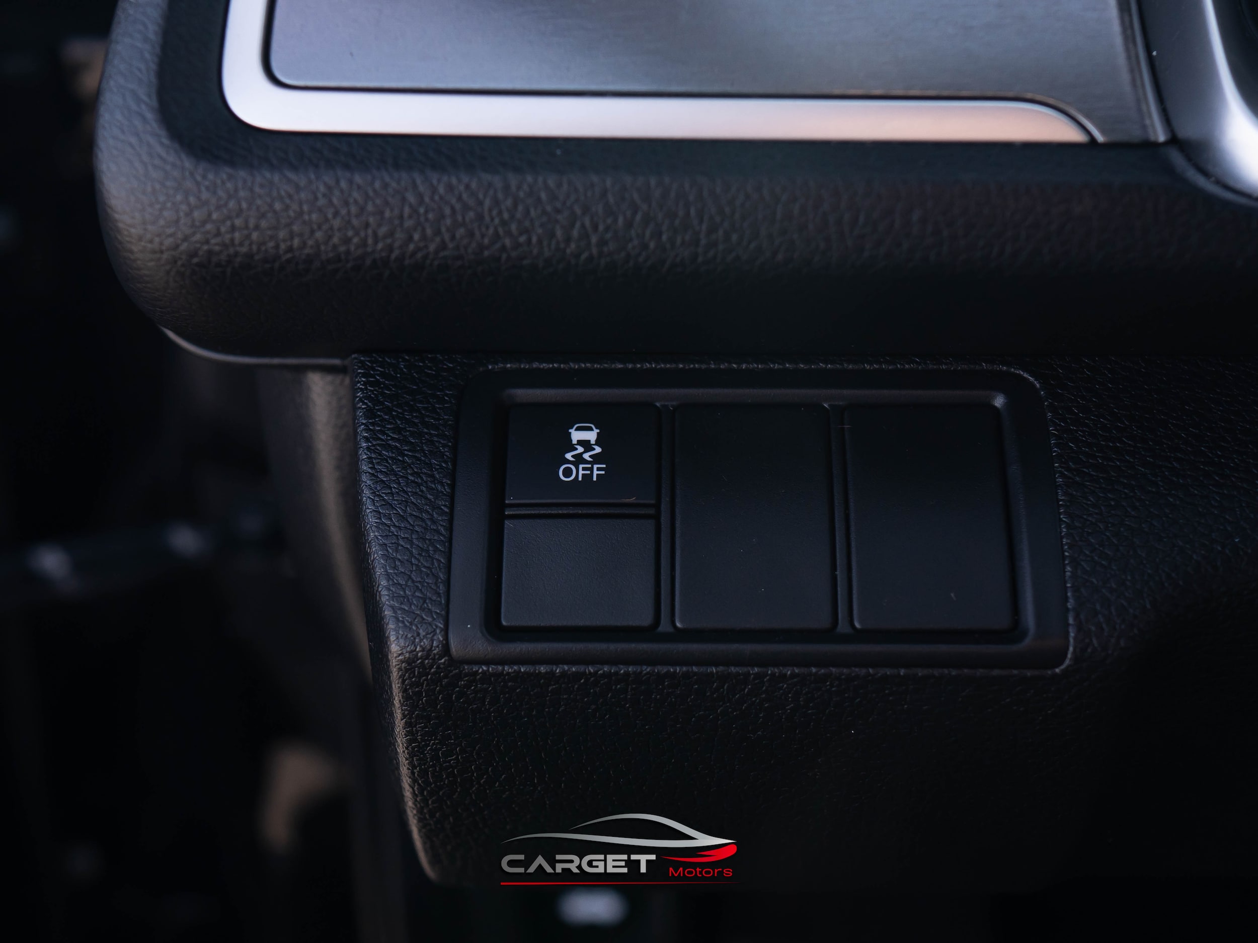 Vehicle image 31 of 45