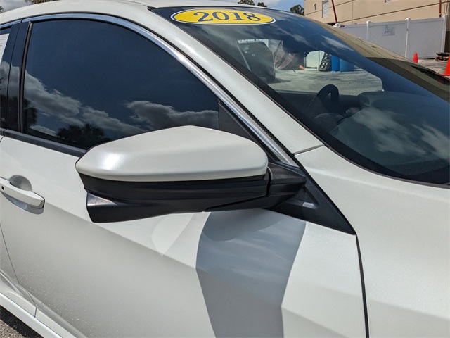 Vehicle image 12 of 26