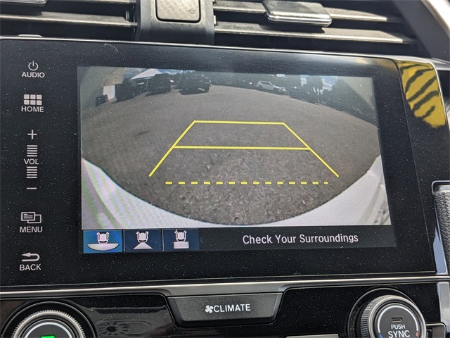 Vehicle image 19 of 26