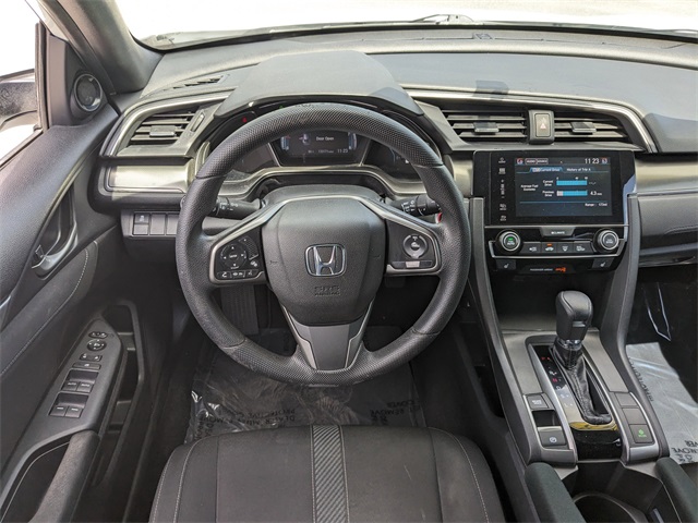 Vehicle image 15 of 26