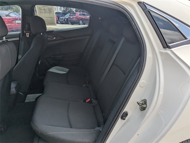 Vehicle image 13 of 26