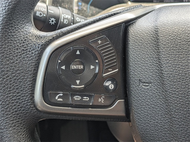 Vehicle image 23 of 26