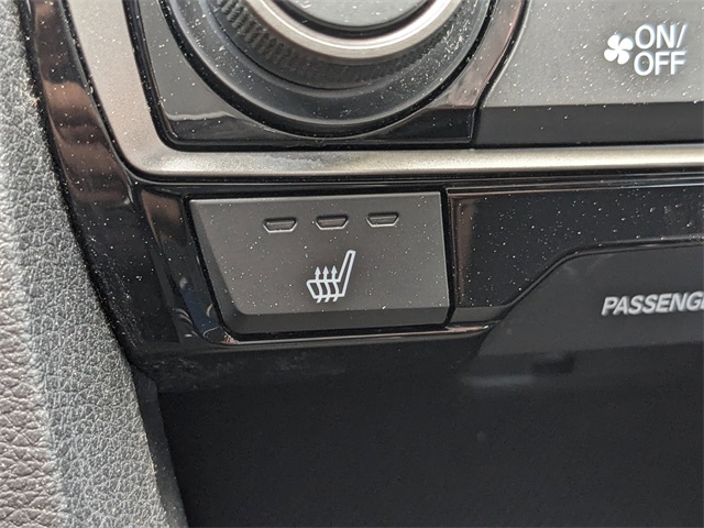 Vehicle image 20 of 26