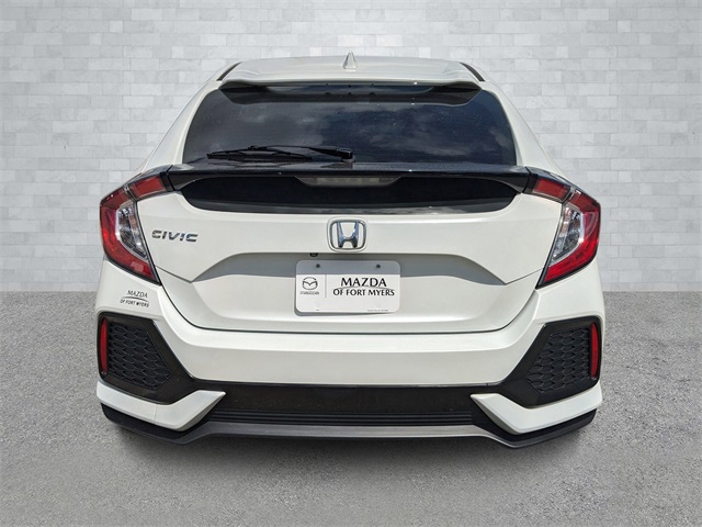 Vehicle image 7 of 26