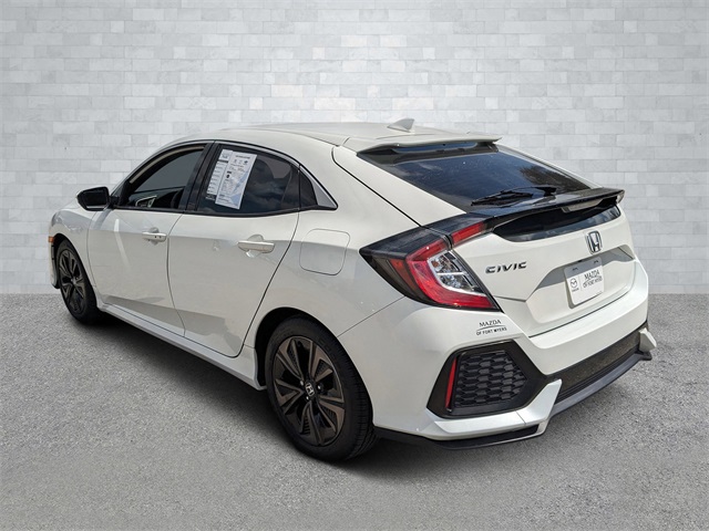 Vehicle image 8 of 26