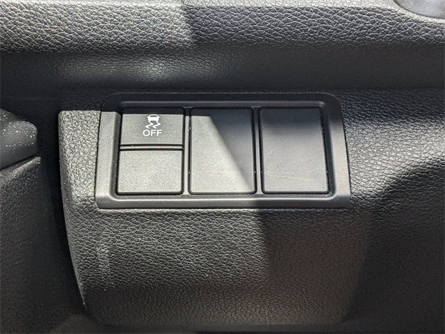 Vehicle image 22 of 26