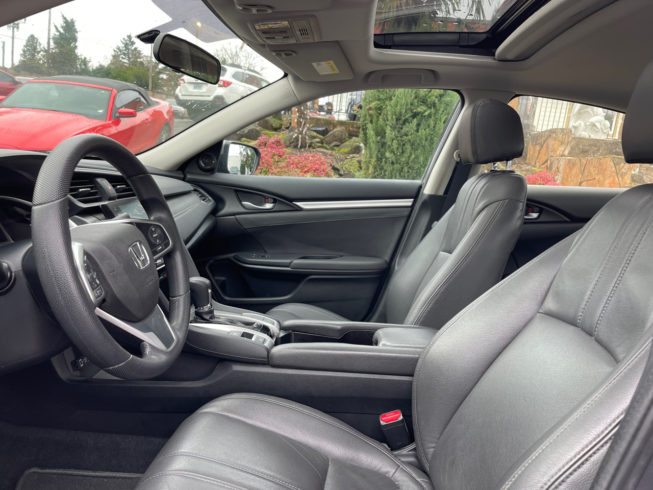 Vehicle image 13 of 25