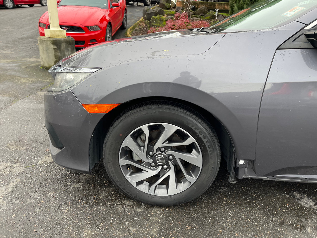 Vehicle image 11 of 25
