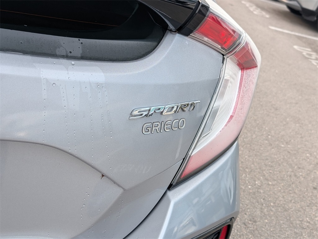 Vehicle image 13 of 25