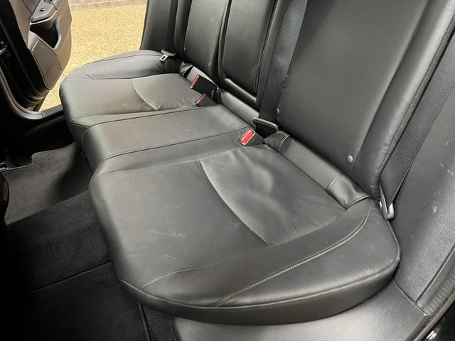 Vehicle image 28 of 36