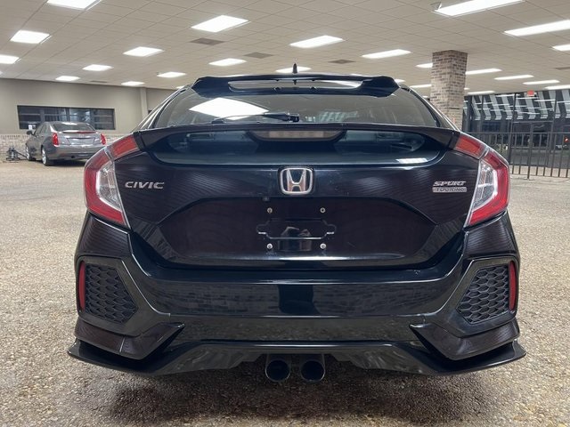 Vehicle image 7 of 36
