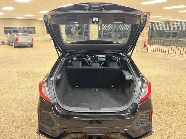 Vehicle image 11 of 36