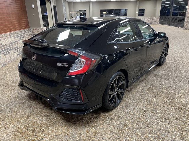 Vehicle image 6 of 36