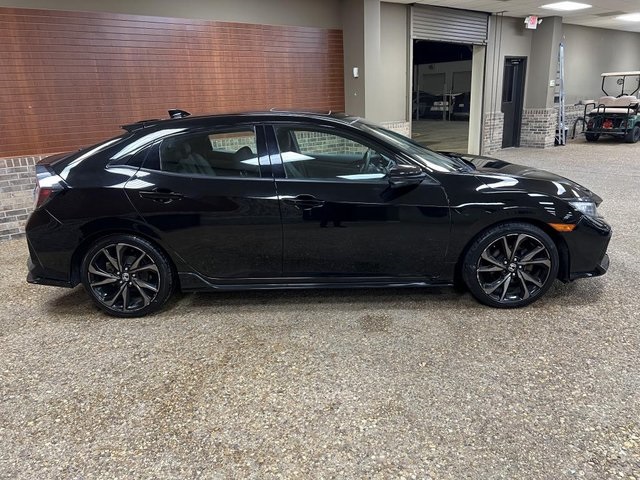 Vehicle image 5 of 36
