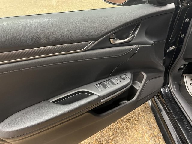 Vehicle image 23 of 36