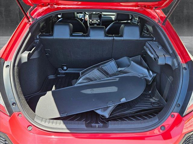 Vehicle image 9 of 25
