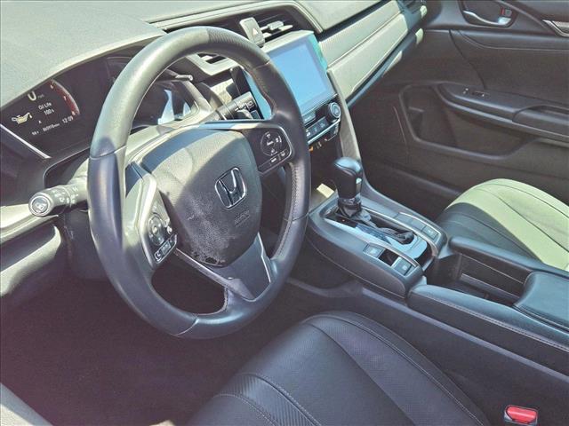 Vehicle image 11 of 25