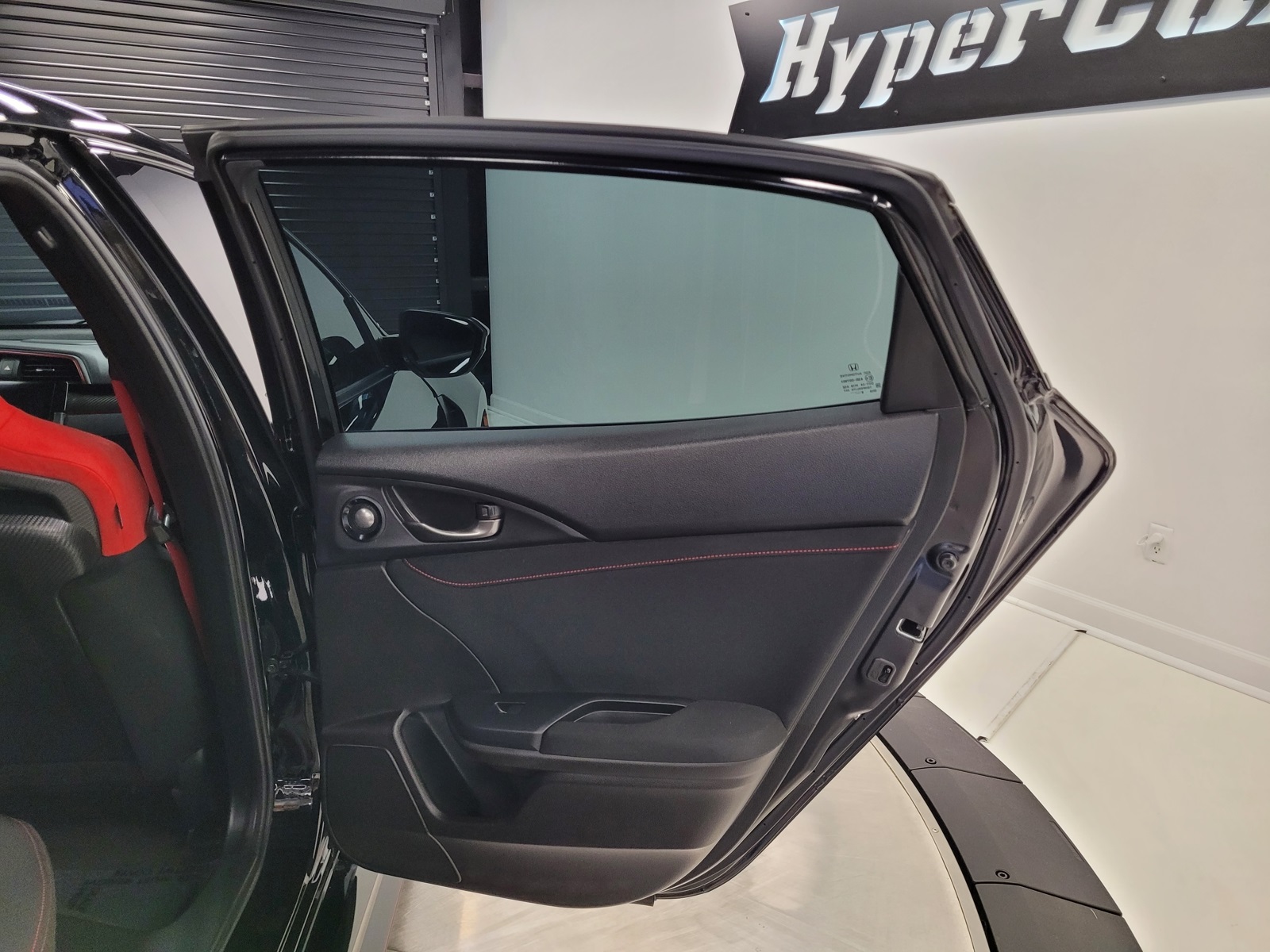 Vehicle image 43 of 58