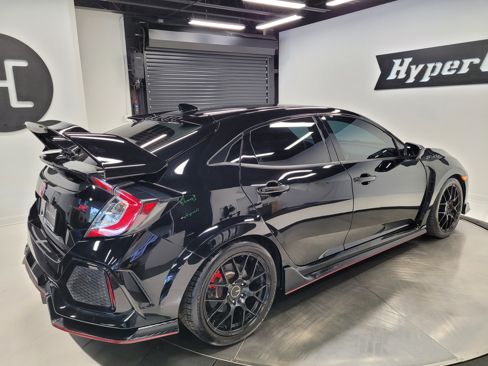 Vehicle image 8 of 58