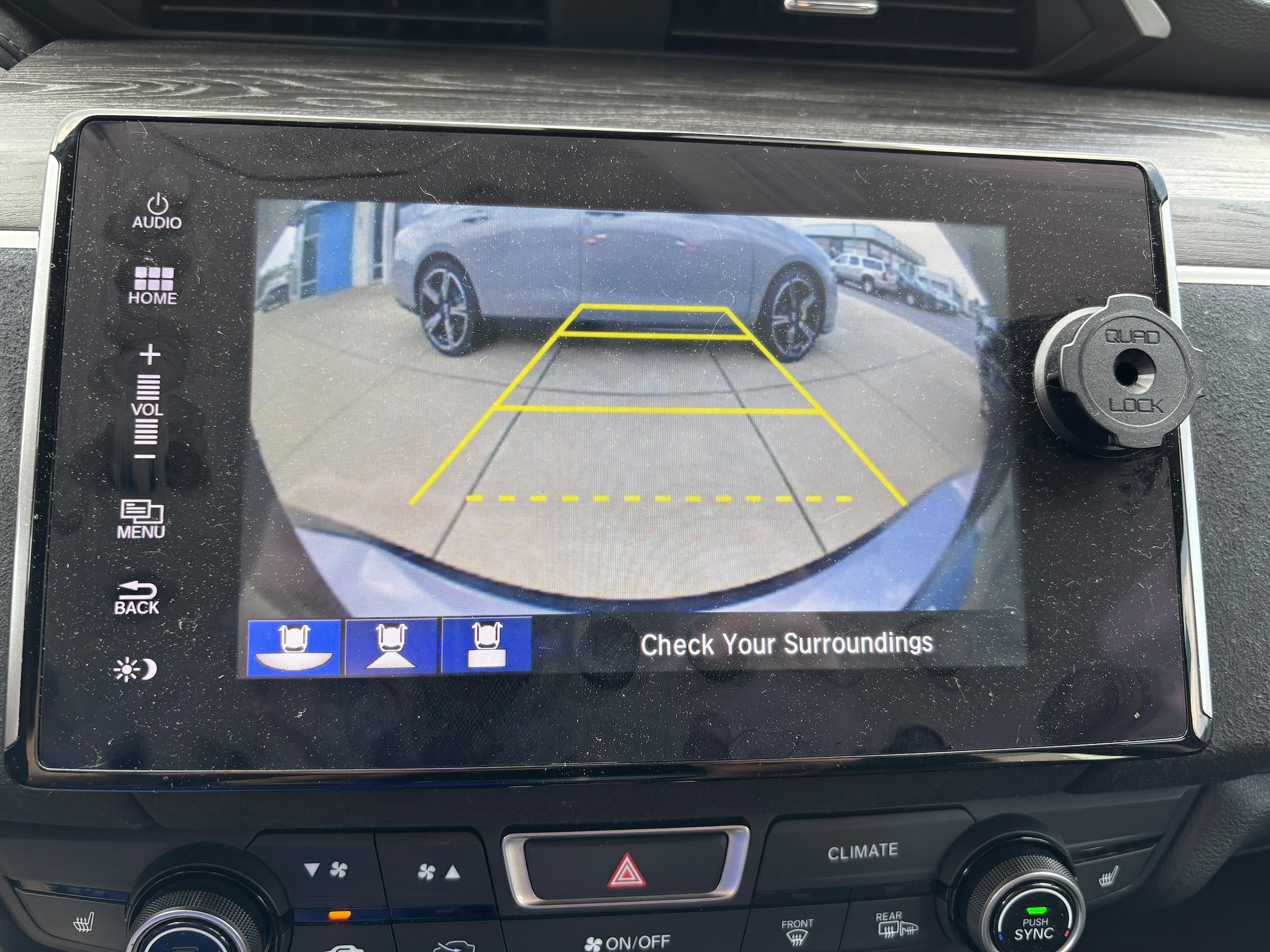 Vehicle image 20 of 23