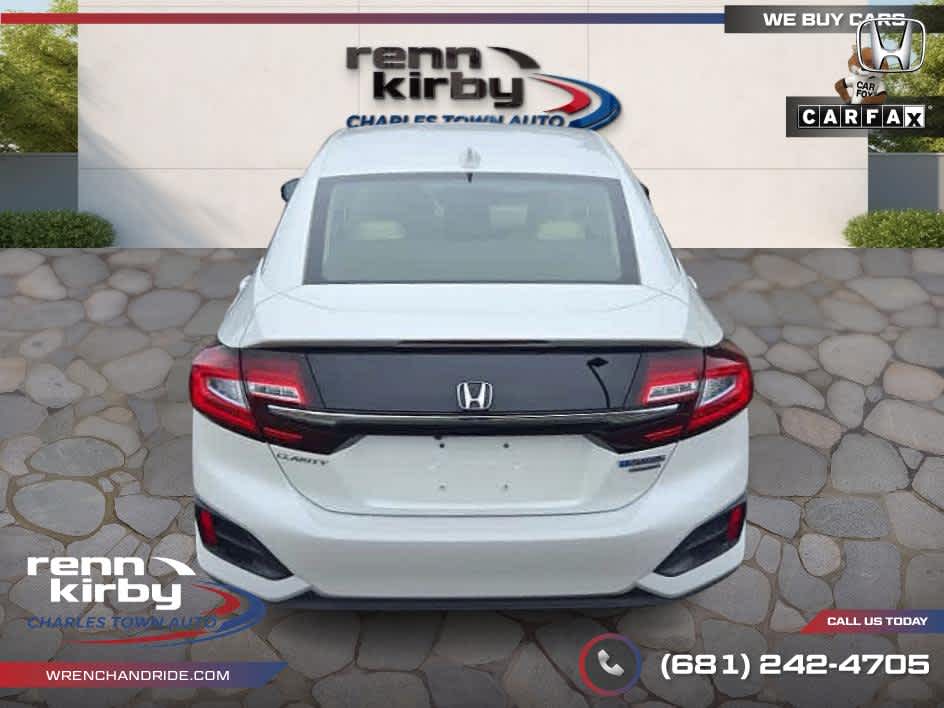 2018 Honda Clarity Plug-In Hybrid Touring Image 11 of 35