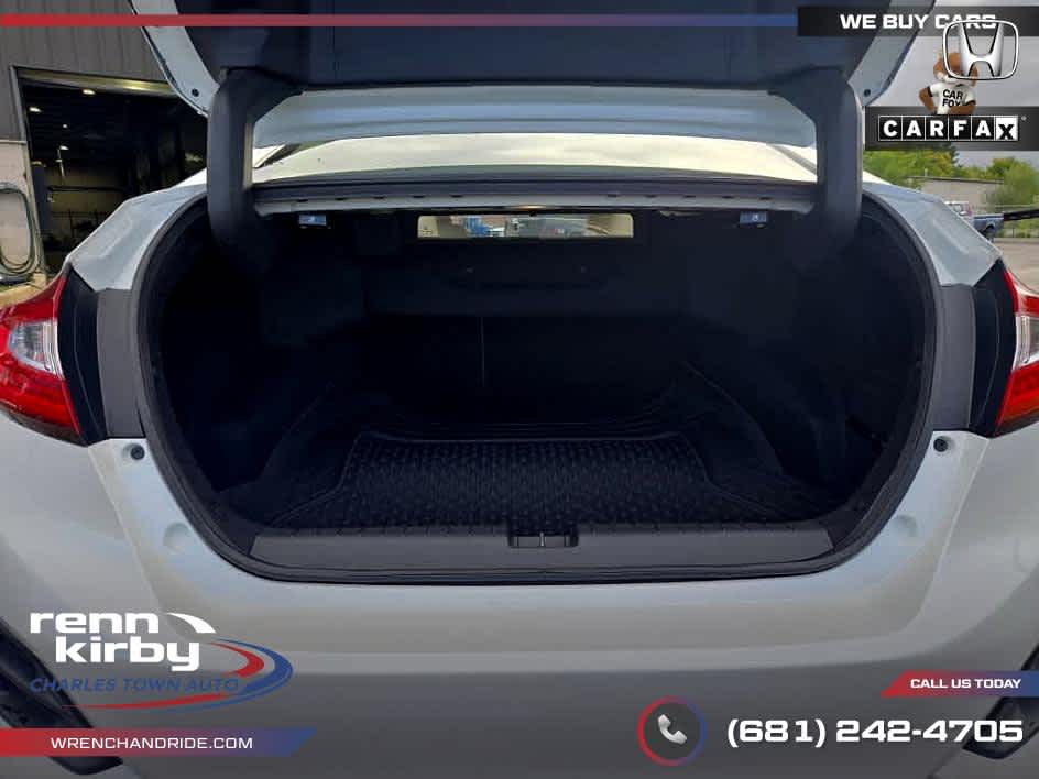 2018 Honda Clarity Plug-In Hybrid Touring Image 18 of 35