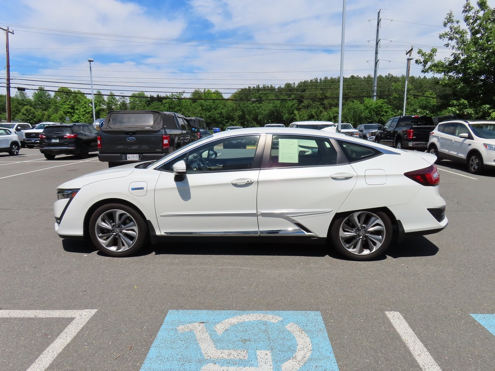 Vehicle image 9 of 41