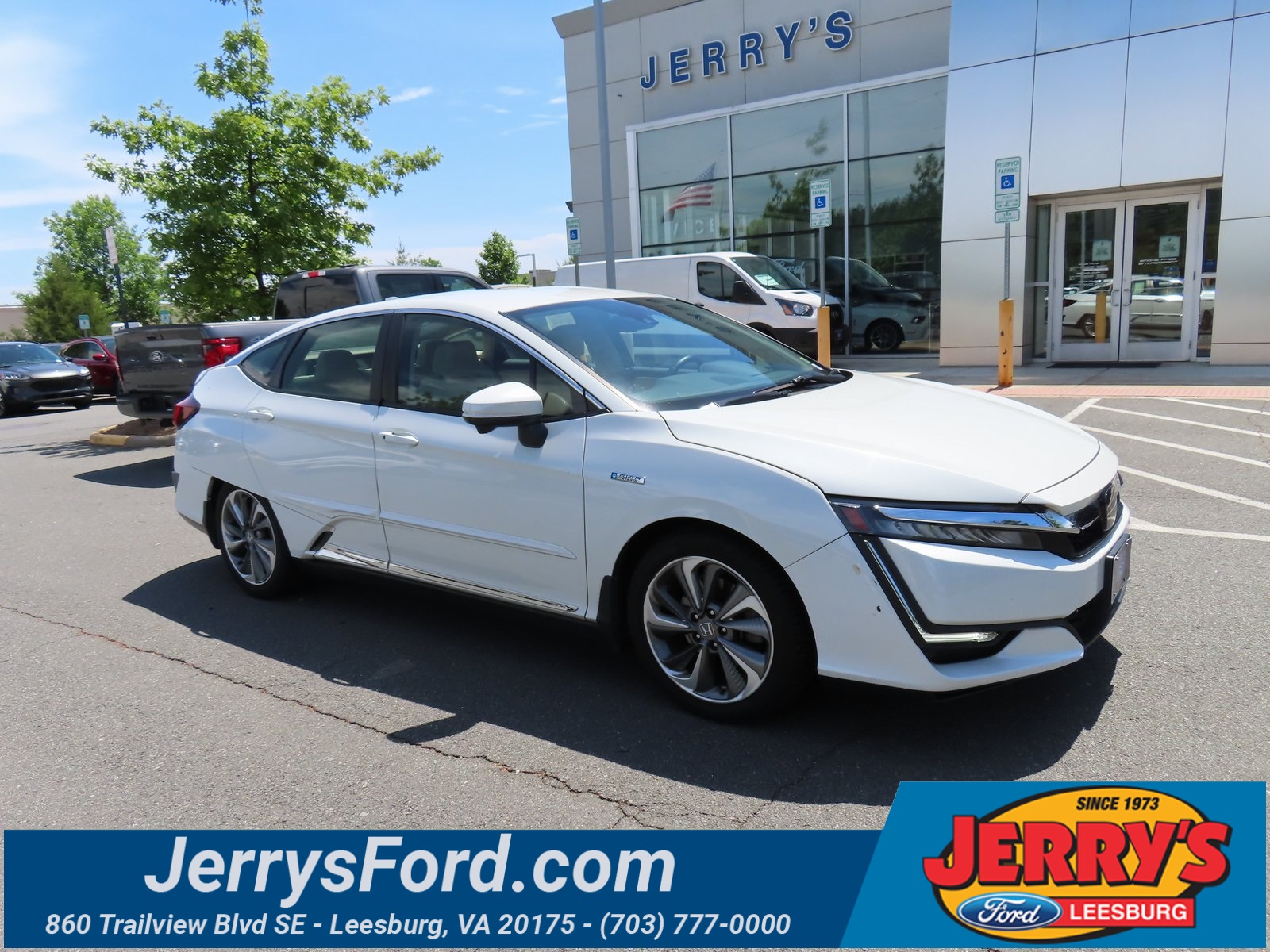Vehicle image 4 of 41