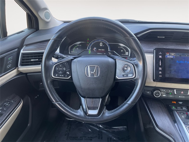 Vehicle image 24 of 36