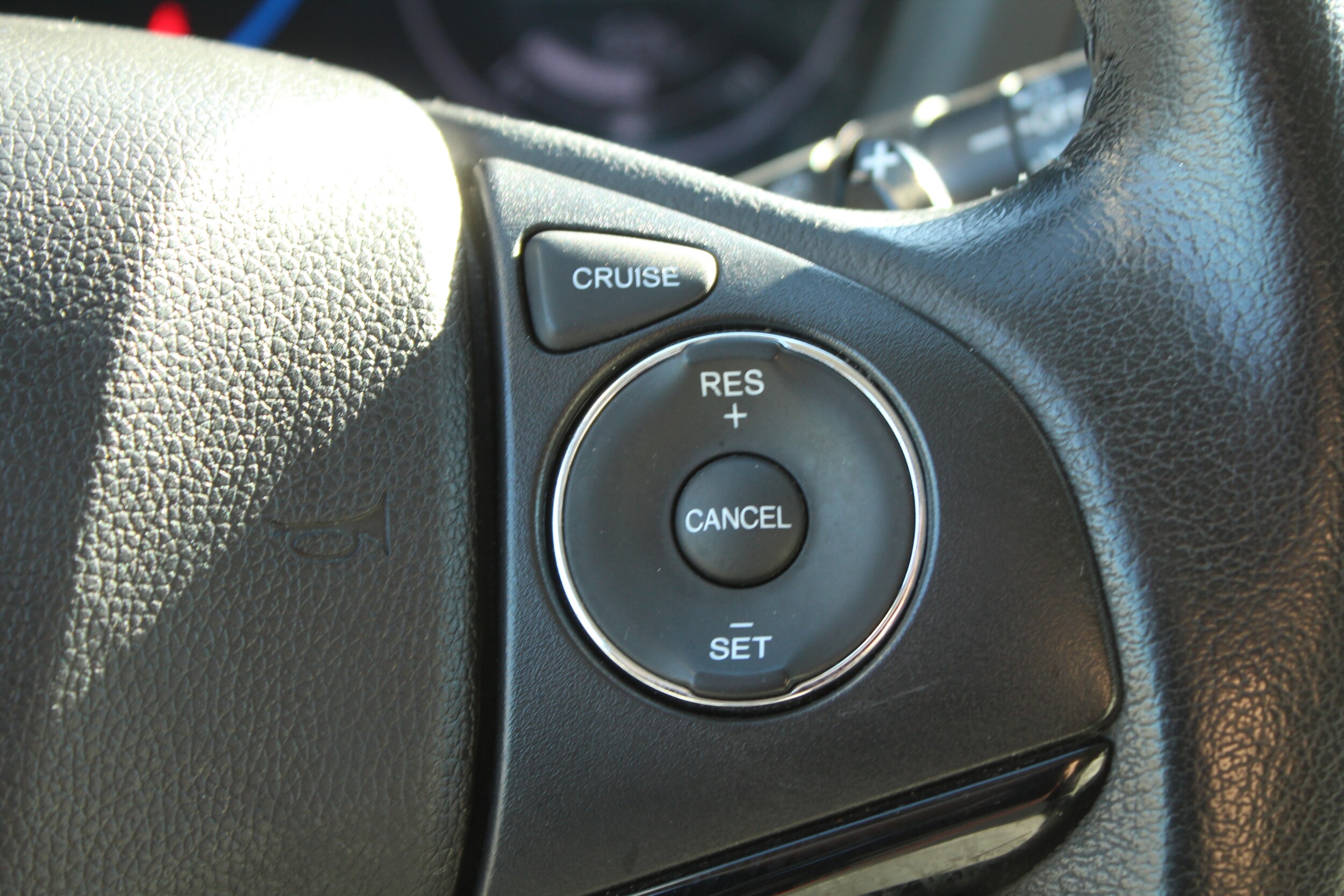 2018 Honda HR-V EX-L Navigation Image 15 of 18