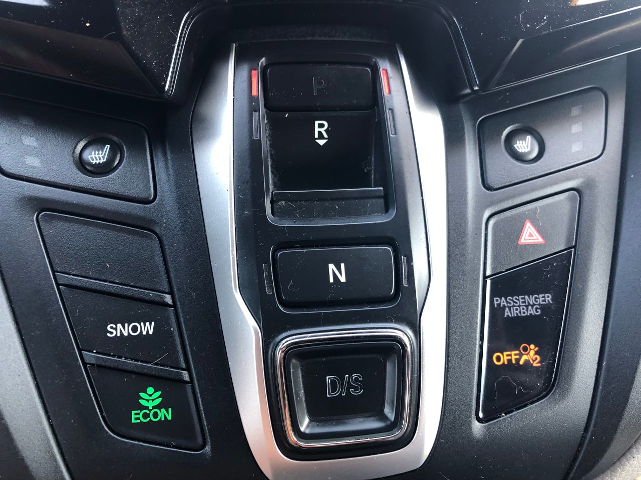 Vehicle image 27 of 36