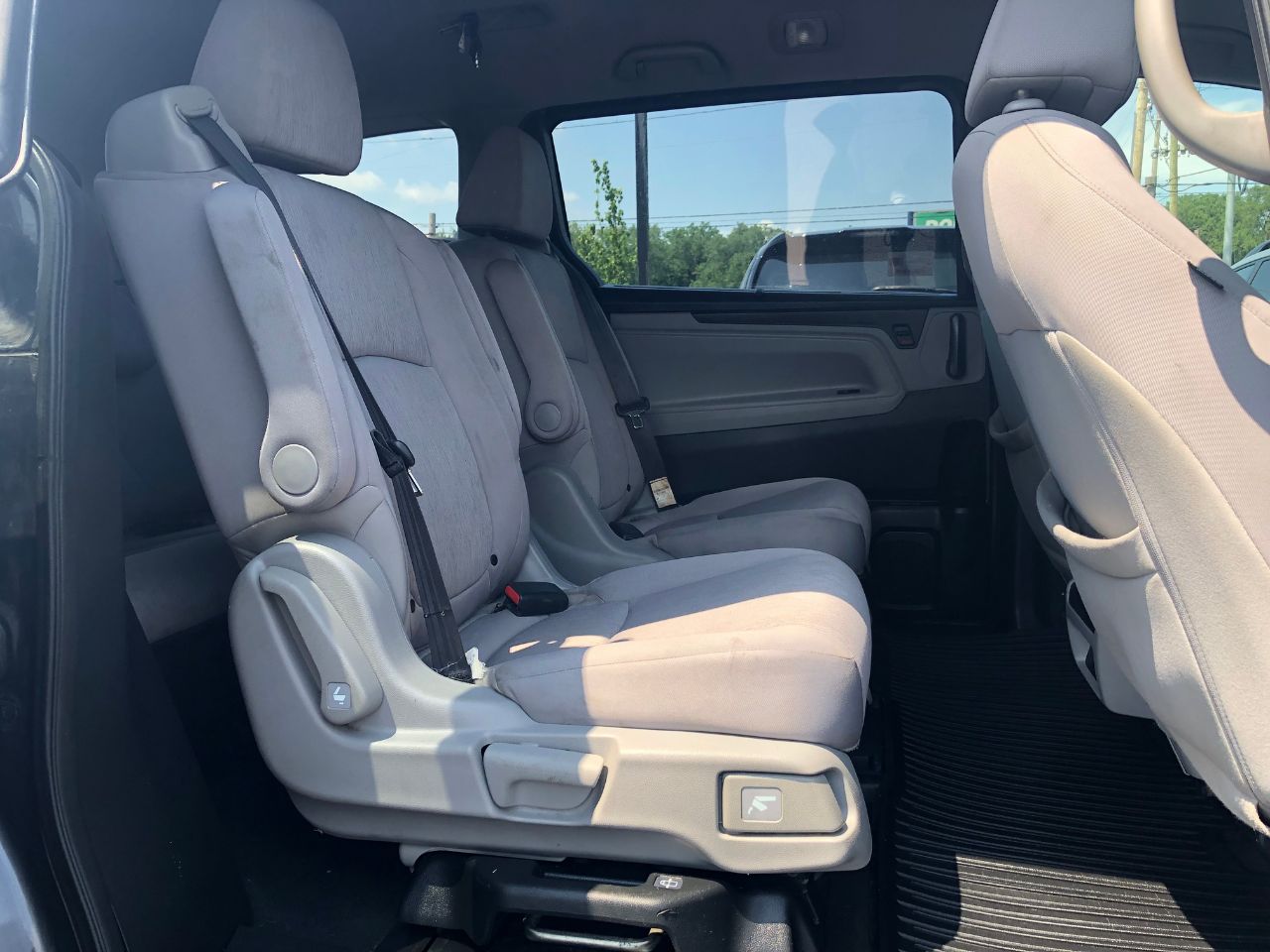 Vehicle image 14 of 36