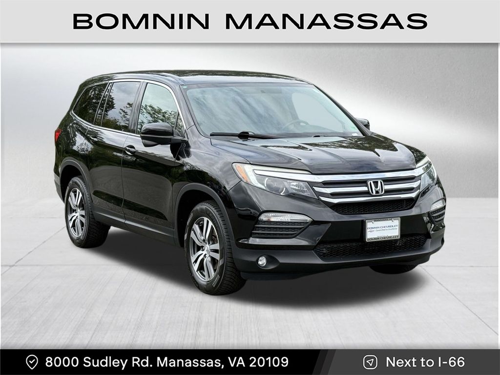 2018 Honda Pilot EX Image 3 of 31