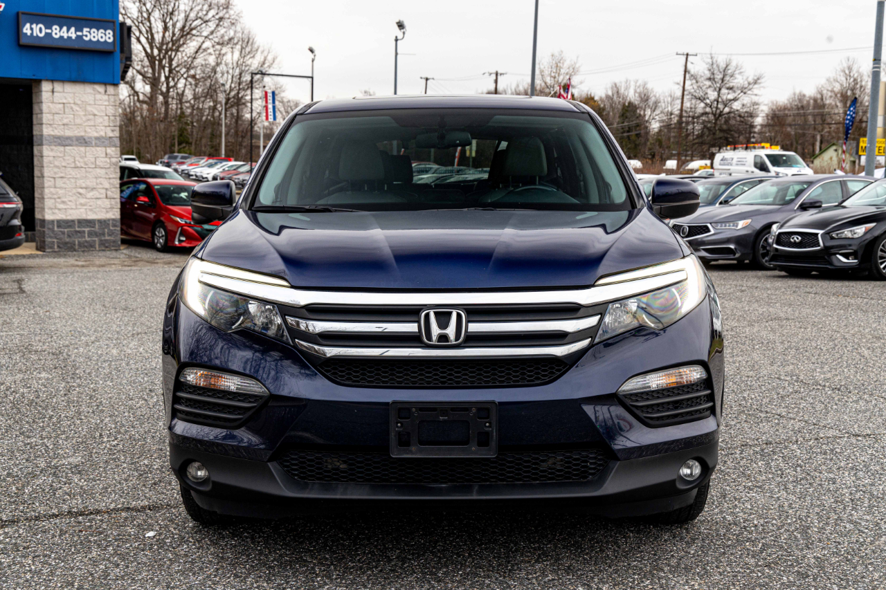 Vehicle image 2 of 26