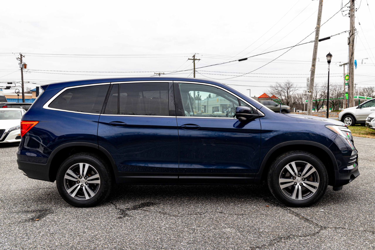 Vehicle image 5 of 26