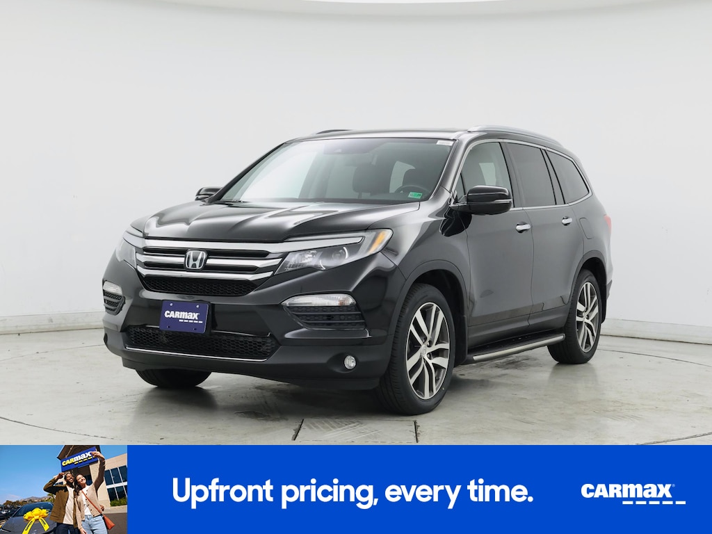 2018 Honda Pilot Touring Image 1 of 24